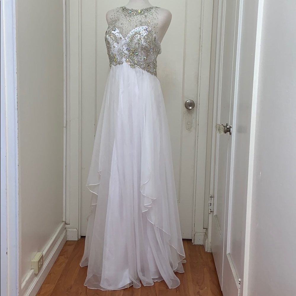 NWT Fiesta Fashions Stunning White Beaded Pageant Evening Gown